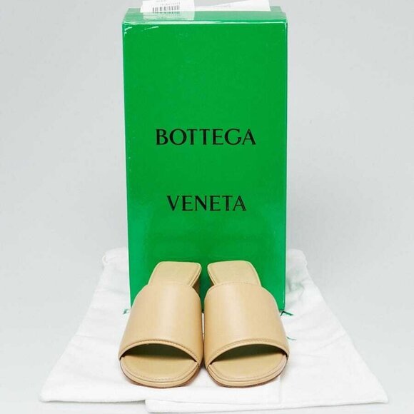 Bottega Veneta Beige Lambskin Leather The Band Mule Heels Size 5/35.5 - Picture 1 of 5